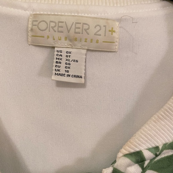 Forever 21 Palm Leaf Bomber (0X) PLUS - Picture 2 of 6